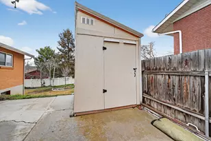 816 W 4100 S, Bountiful, UT 84010 - Photo 26