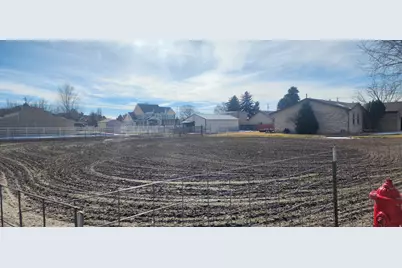 252 E Center St, Lindon, UT 84042 - Photo 2