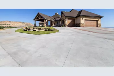 2849 W 1800 S, Vernal, UT 84078 - Photo 2