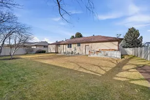 1650 E Budding Dr, Sandy, UT 84092 - Photo 16