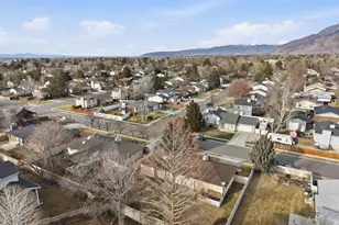 1650 E Budding Dr, Sandy, UT 84092 - Photo 54