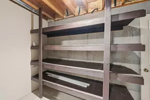 1650 E Budding Dr, Sandy, UT 84092 - Photo 30