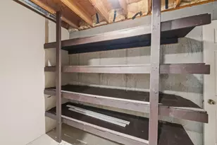 1650 E Budding Dr, Sandy, UT 84092 - Photo 58