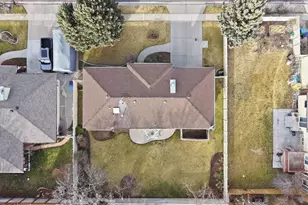 1650 E Budding Dr, Sandy, UT 84092 - Photo 10