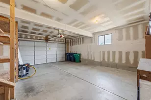 1650 E Budding Dr, Sandy, UT 84092 - Photo 28