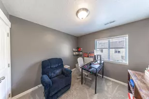 292 W 680 N, Centerville, UT 84014 - Photo 24