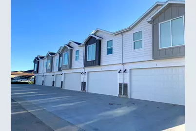 150 W Seasons Ln #4, Garden City, UT 84028 - Photo 16