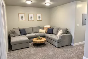 150 W Seasons Ln, Garden City, UT 84028 - Photo 6