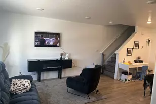 389 N Northshore Dr, Saratoga Springs, UT 84045 - Photo 2