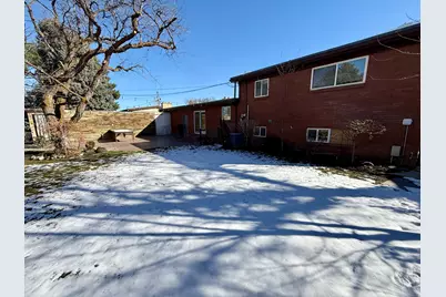 6784 S 1530 E, Cottonwood Heights, UT 84121 - Photo 38