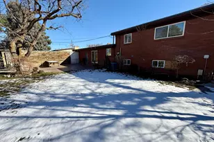 6784 S 1530 E, Cottonwood Heights, UT 84121 - Photo 38