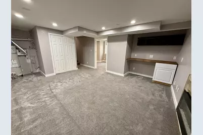 6784 S 1530 E, Cottonwood Heights, UT 84121 - Photo 12