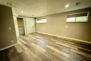 6784 S 1530 E, Cottonwood Heights, UT 84121 - Photo 18