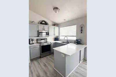 8519 S 6430 W, West Jordan, UT 84081 - Photo 2