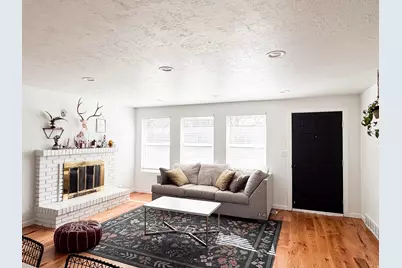 375 E 10560 S, Sandy, UT 84070 - Photo 2