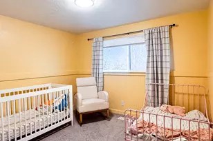 375 E 10560 S, Sandy, UT 84070 - Photo 10