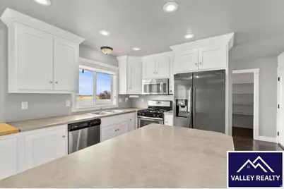 873 E 675 N, Wellsville, UT 84339 - Photo 8