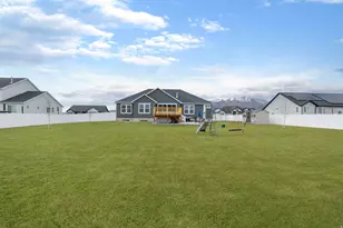 4868 N Canaan Peak Dr, Eagle Mountain, UT 84005 - Photo 42