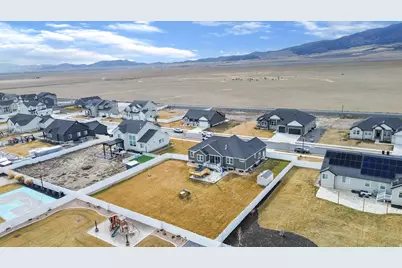 4868 N Canaan Peak Dr, Eagle Mountain, UT 84005 - Photo 4