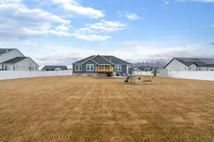 4868 N Canaan Peak Dr, Eagle Mountain, UT 84005 - Photo 42