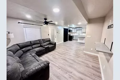 827 N 200 W, Tooele, UT 84074 - Photo 12