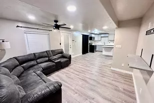 827 N 200 W, Tooele, UT 84074 - Photo 12