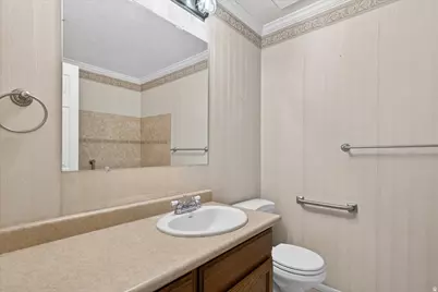 384 S Eastoaks E #5, Fruit Heights, UT 84037 - Photo 14