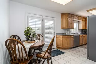 1482 E Waters Ln S, Sandy, UT 84093 - Photo 8