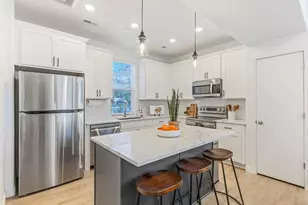 301 W Azure Sky Ln N, Salt Lake City, UT 84103 - Photo 2