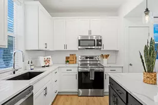 301 W Azure Sky Ln N, Salt Lake City, UT 84103 - Photo 2