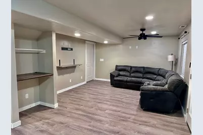 827 N 200 W, Tooele, UT 84074 - Photo 22