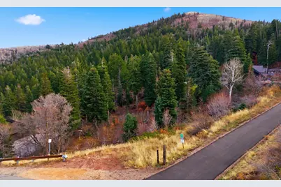 7092 Canyon Dr #116, Park City, UT 84098 - Photo 4