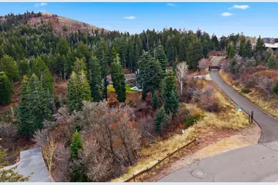 7092 Canyon Dr #116, Park City, UT 84098 - Photo 2