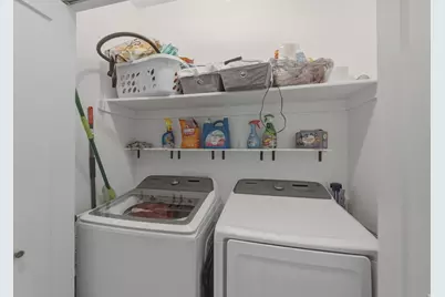 498 W 2200 N, Layton, UT 84041 - Photo 8