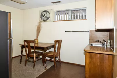 150 E 200 N #8, Logan, UT 84321 - Photo 14