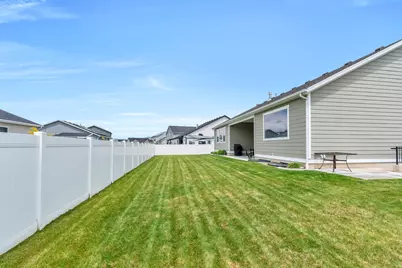 701 S Crooket Post Way W, Saratoga Springs, UT 84045 - Photo 32