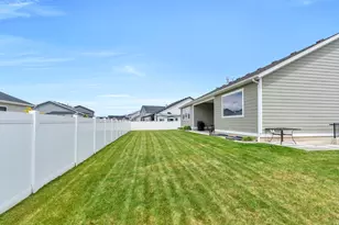 701 S Crooket Post Way W, Saratoga Springs, UT 84045 - Photo 32