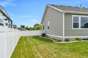 701 S Crooket Post Way W, Saratoga Springs, UT 84045 - Photo 36