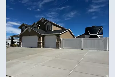 13691 S 3160 W, Riverton, UT 84065 - Photo 2