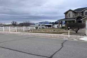 13691 S 3160 W, Riverton, UT 84065 - Photo 18