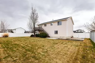 832 W 1520 N, Clinton, UT 84015 - Photo 22