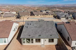 1566 N Ascent St, Washington, UT 84780 - Photo 18