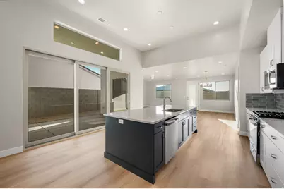 1566 N Ascent St, Washington, UT 84780 - Photo 4
