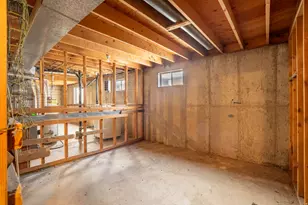 1092 E Platinum Way, Sandy, UT 84094 - Photo 20