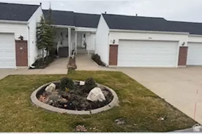 150 E 600 N #202, Kaysville, UT 84037 - Photo 2