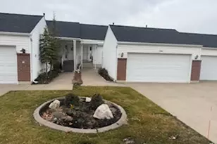 150 E 600 N, Kaysville, UT 84037 - Photo 2