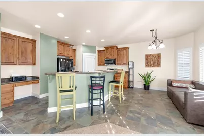 1842 E Rouen Cir, Holladay, UT 84117 - Photo 2