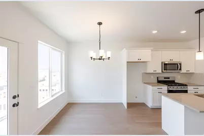 5260 S Acacia Dr #802, Mapleton, UT 84664 - Photo 4