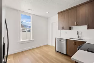 105 W North St N, Ogden, UT 84404 - Photo 16