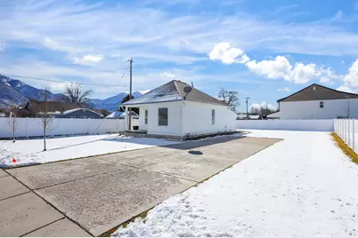 105 W North St N, Ogden, UT 84404 - Photo 2